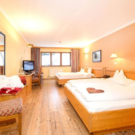 Schuetz Hotel Обертауерн Екстериор снимка
