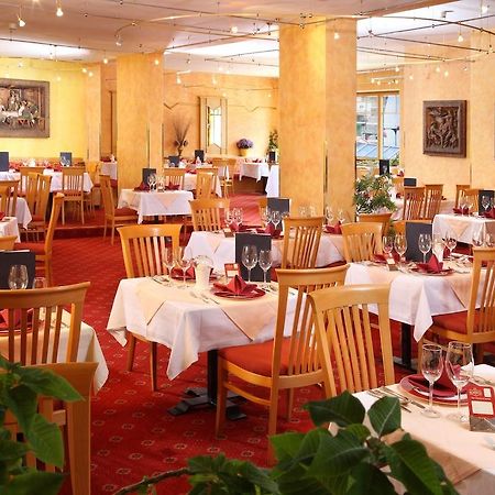 Schuetz Hotel Обертауерн Екстериор снимка