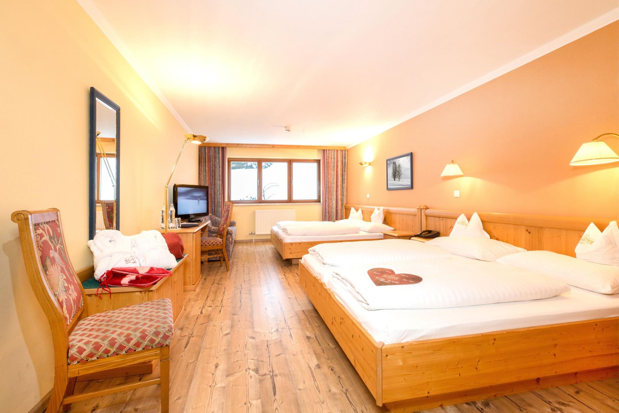 Schuetz Hotel Обертауерн Екстериор снимка