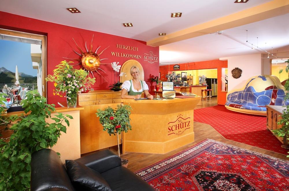 Schuetz Hotel Обертауерн Екстериор снимка