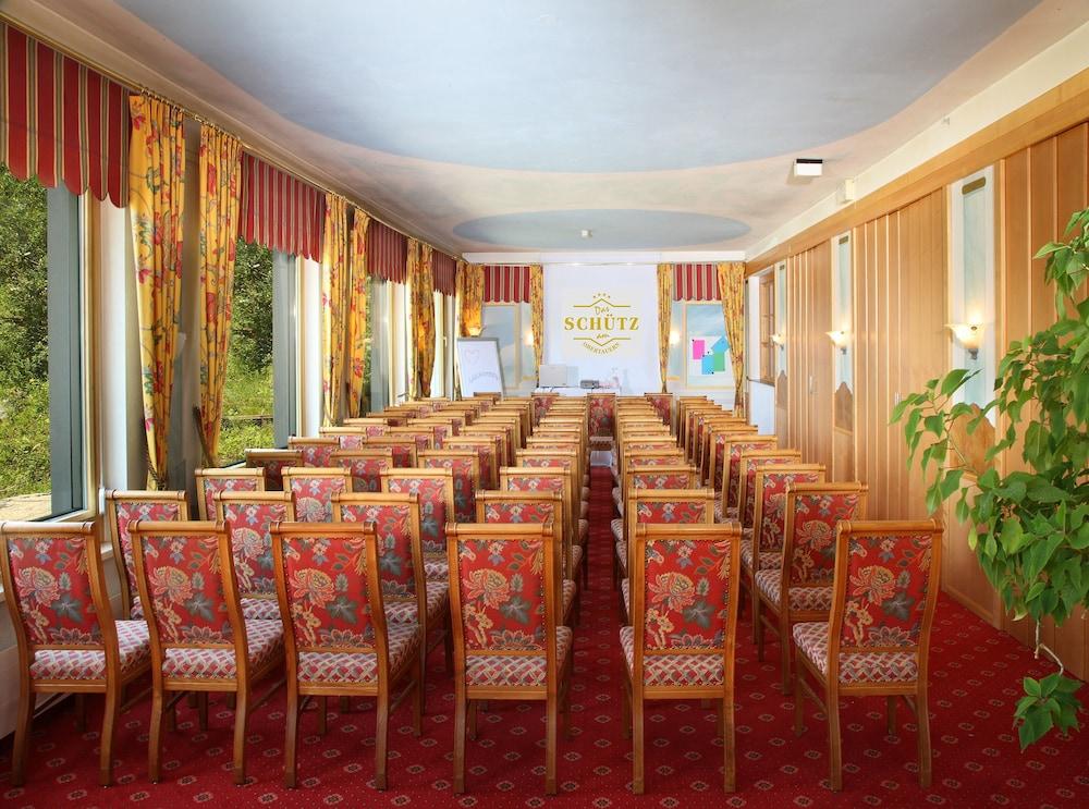 Schuetz Hotel Обертауерн Екстериор снимка