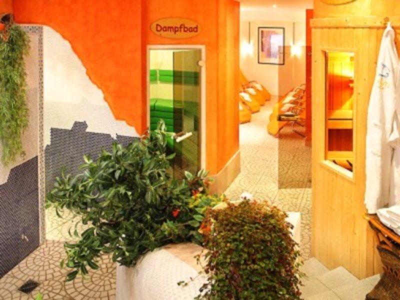 Schuetz Hotel Обертауерн Екстериор снимка
